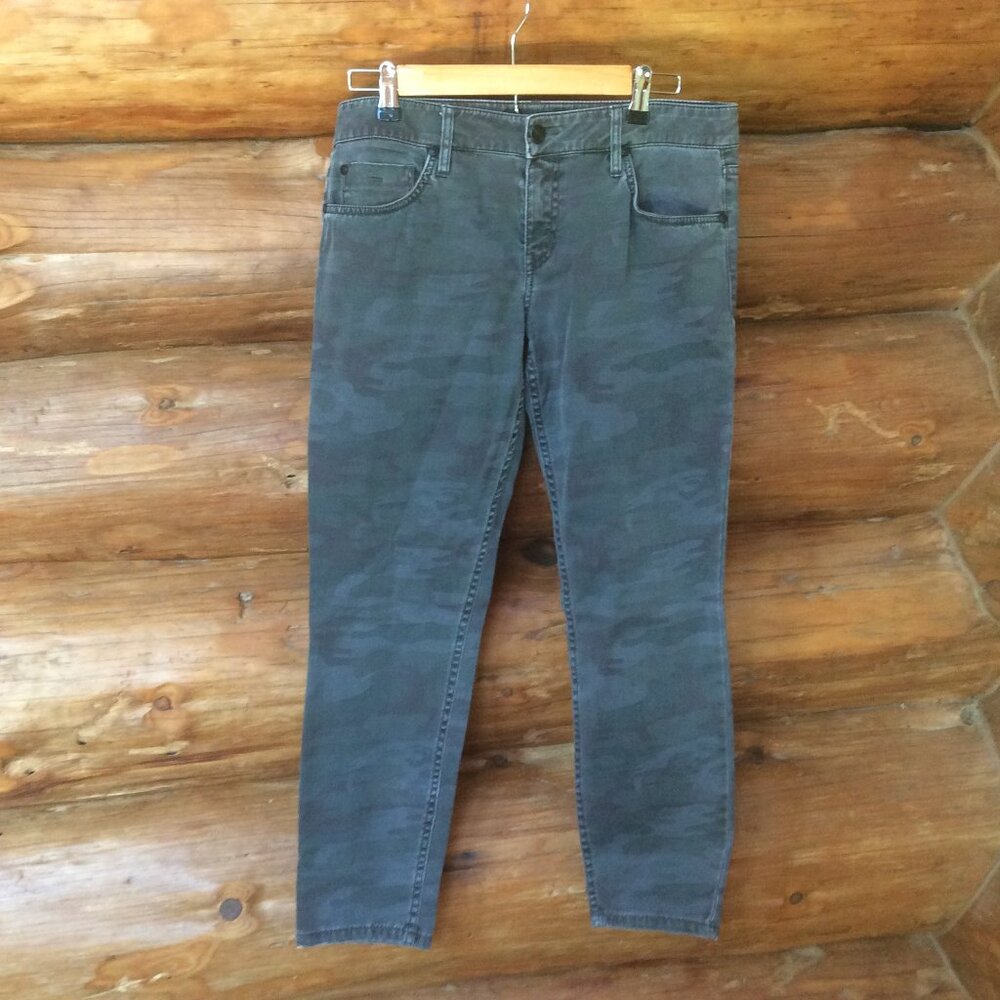 Women’s Slim Camo Print Ankle Pants - Gray